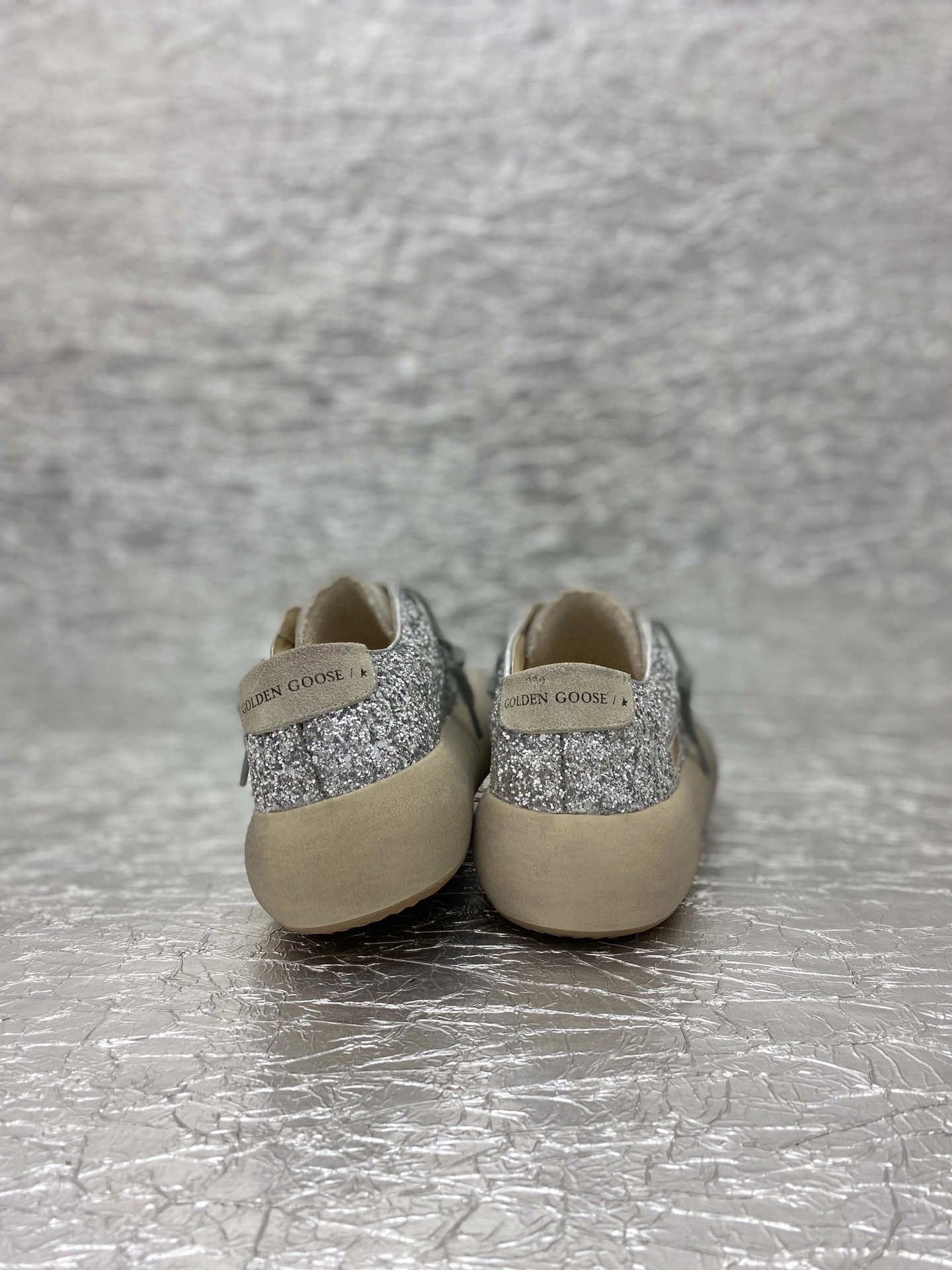 OOBB-- 6642 GWF00378.F003309.70136 Space cowhide item:E-X362J2903T